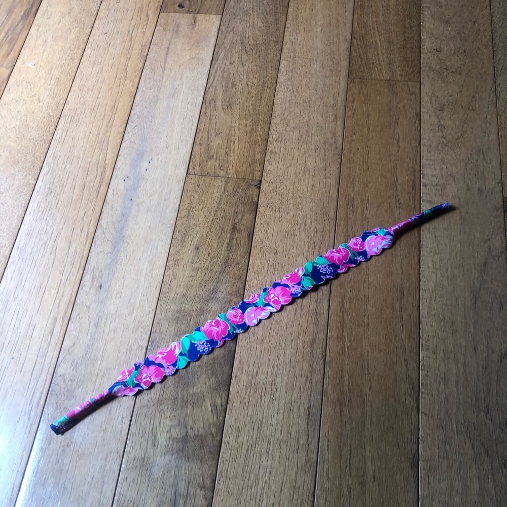 Marley Lily floral sunglass strap